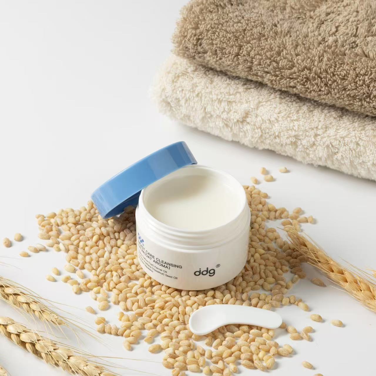 ddg OAT MILK CLEANSING BALM